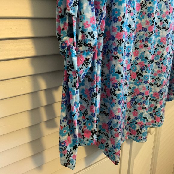 Ladies Plus Light Blue Floral Casual Blouse - 1X - 2X - 3X - Picture 6 of 10